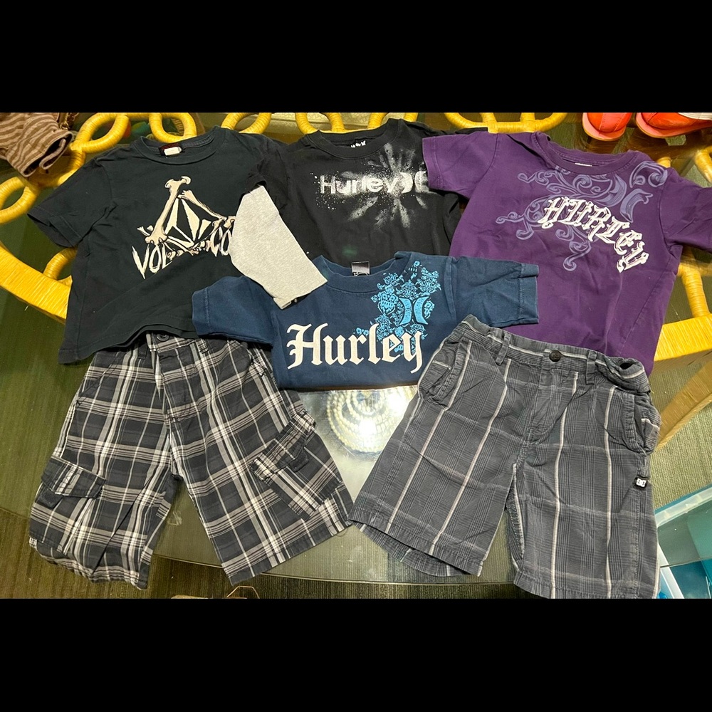 4 Shirts• 2 Shorts 3T Lot. Volcom, Hurley, DC Surf/ Skate